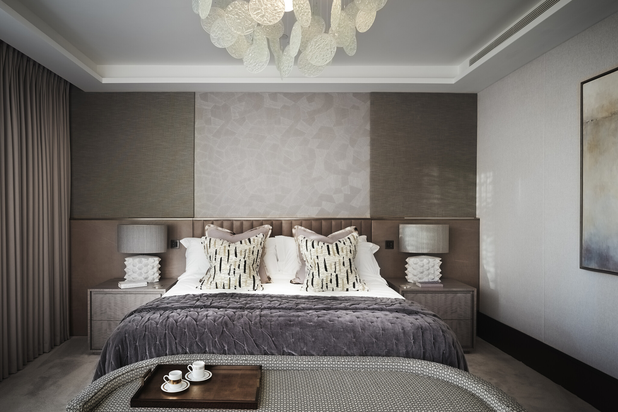 GUEST BEDROOM_BELVEDERE PENTHOUSE_Loomah Bespoke Carpets & Rugs_Interior Design By Goddard Littlefair_Photography By Mel Yates
